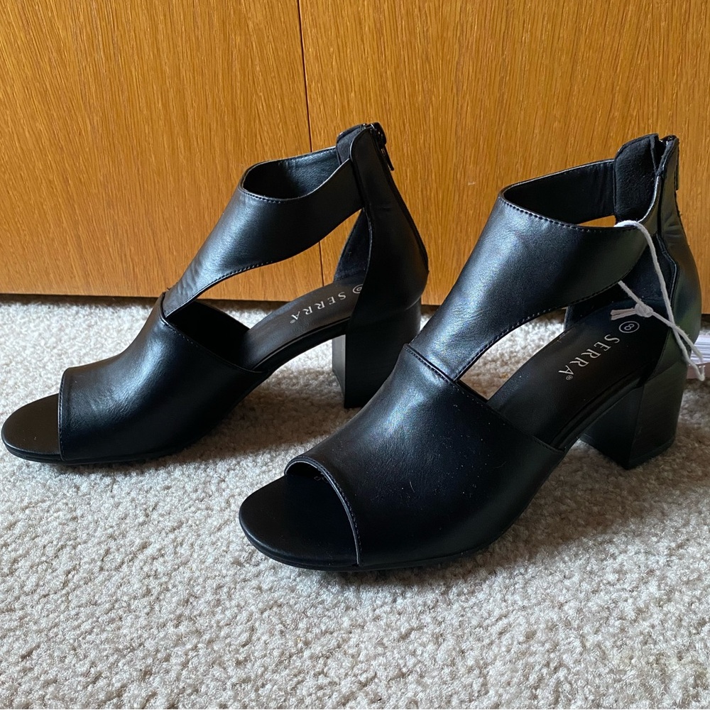 NWT Ladies Serra Black Open Tow Bootie Sz 7